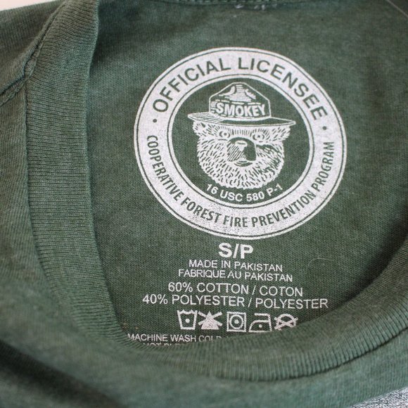 Smokey the Bear Keep it Green Cropped T-Shirt - Picture 3 of 4